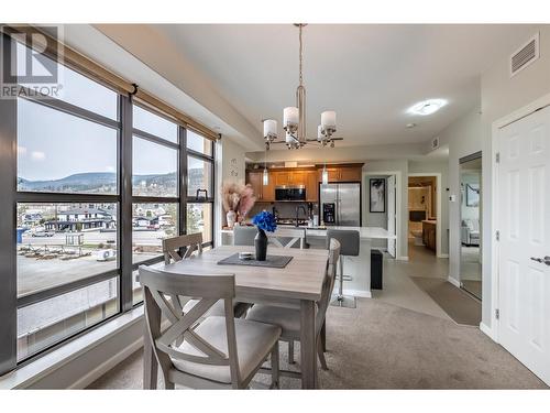 3589 Skaha Lake Road Unit# 401, Penticton, BC - Indoor Photo Showing Dining Room