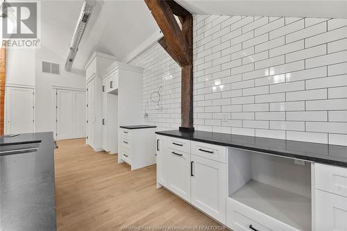 247 Brock Street Unit# 401, Amherstburg, ON - Indoor Photo Showing Kitchen