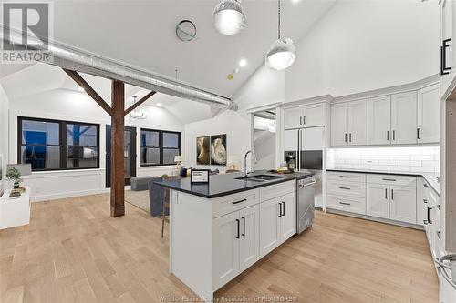247 Brock Street Unit# 403, Amherstburg, ON - Indoor Photo Showing Kitchen With Upgraded Kitchen