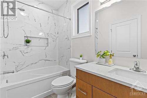 326 Spreadwing Way, Ottawa, ON - Indoor Photo Showing Bathroom