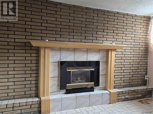 197 Roland Rd, Temiskaming Shores, ON - Indoor With Fireplace