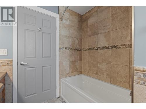 114 Elk Street, Vernon, BC - Indoor Photo Showing Bathroom