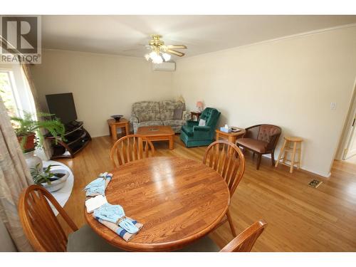 945 Kingfisher Place, Oliver, BC - Indoor Photo Showing Dining Room