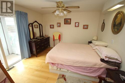 945 Kingfisher Place, Oliver, BC - Indoor Photo Showing Bedroom