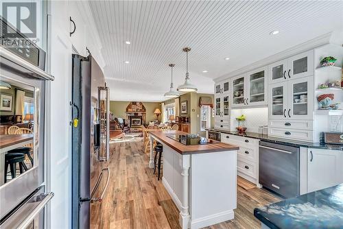 7791 Tilton Lake Road, Sudbury, ON - Indoor Photo Showing Kitchen With Upgraded Kitchen