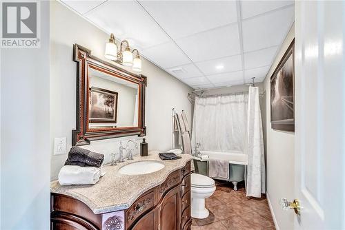 7791 Tilton Lake Road, Sudbury, ON - Indoor Photo Showing Bathroom