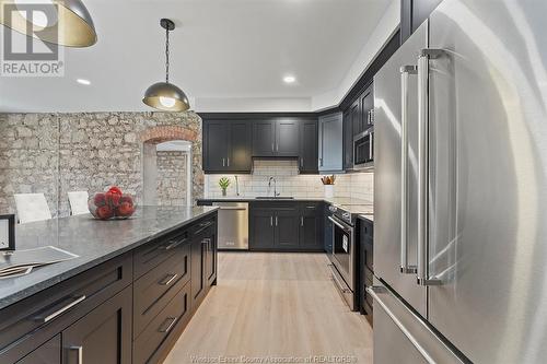 247 Brock Street Unit# 101, Amherstburg, ON - Indoor Photo Showing Kitchen With Upgraded Kitchen