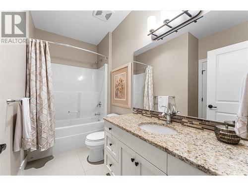 13166 Porter Drive, Lake Country, BC - Indoor Photo Showing Bathroom