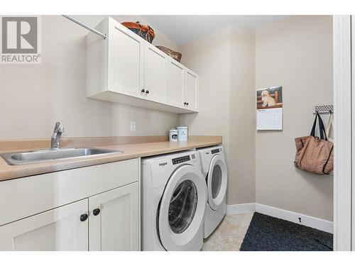 13166 Porter Drive, Lake Country, BC - Indoor Photo Showing Laundry Room