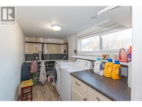3969 7Th Avenue, Smithers, BC - Indoor Photo Showing Laundry Room