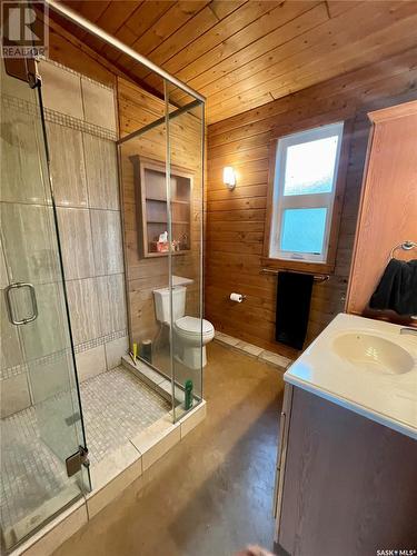 148 Katepwa Drive S, Katepwa Beach, SK - Indoor Photo Showing Bathroom