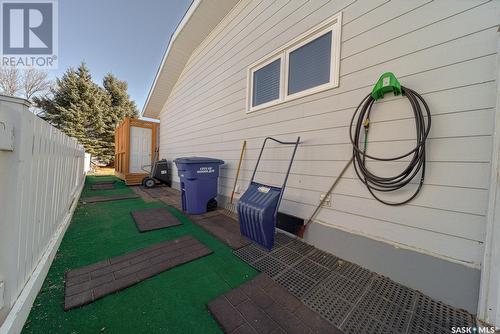 41 Dahlia Crescent, Moose Jaw, SK - Outdoor With Exterior