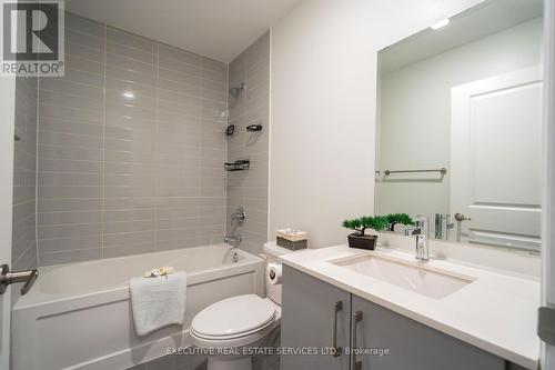 #226 -1145 Journeyman Lane, Mississauga, ON - Indoor Photo Showing Bathroom