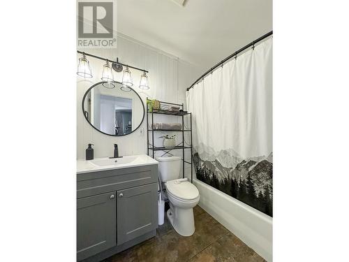 29 Saguenay Street, Kitimat, BC - Indoor Photo Showing Bathroom