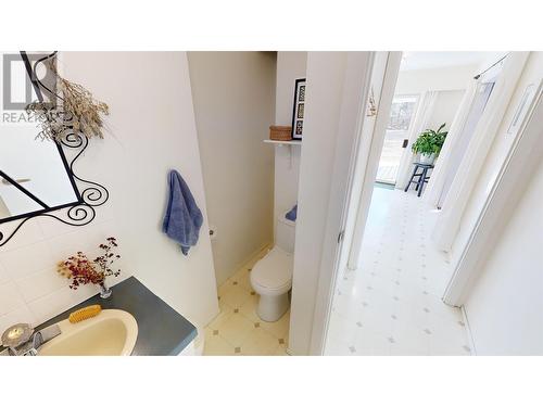 750 Callanan Street, Quesnel, BC - Indoor Photo Showing Bathroom