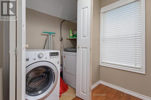 24 Grove St, Belleville, ON - Indoor Photo Showing Laundry Room