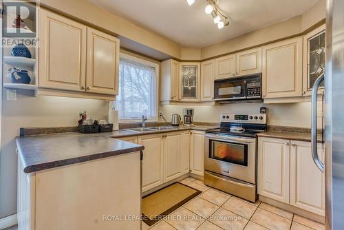 34 Helios Pl, Brampton, ON - Indoor Photo Showing Kitchen With Double Sink