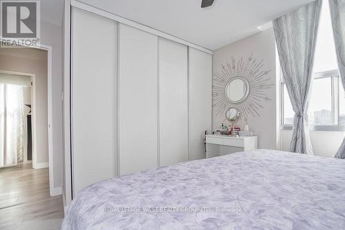 #Ph1 -3621 Lake Shore Blvd W, Toronto, ON - Indoor Photo Showing Bedroom