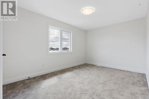 649 Tull Street E, Strathroy-Caradoc, ON - Indoor Photo Showing Other Room