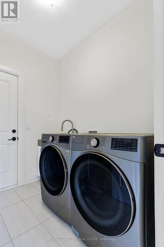 649 Tull Street E, Strathroy-Caradoc, ON - Indoor Photo Showing Laundry Room