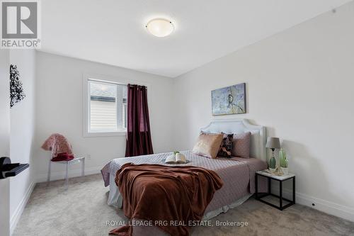 649 Tull Street E, Strathroy-Caradoc, ON - Indoor Photo Showing Bedroom
