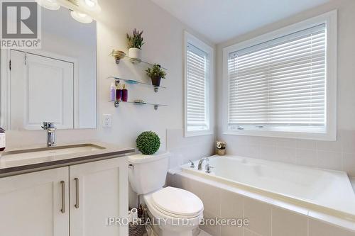 1 Queen Mary Crt, Vaughan, ON - Indoor Photo Showing Bathroom