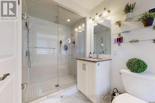 1 Queen Mary Court, Vaughan, ON - Indoor Photo Showing Bathroom