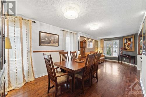 32 Nortoba Crescent, Ottawa, ON - Indoor Photo Showing Dining Room