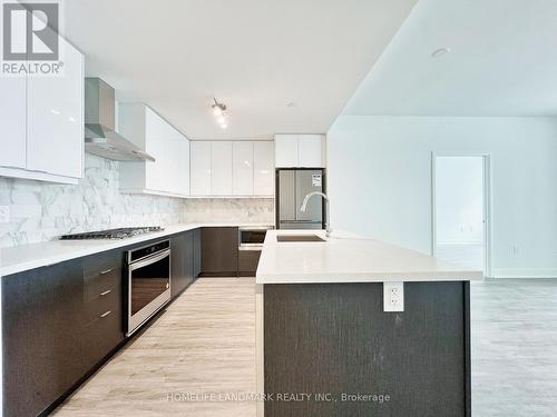 #334 -11750 Ninth Line, Whitchurch-Stouffville, ON - Indoor Photo Showing Kitchen With Upgraded Kitchen