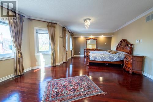 59 Oatlands Cres, Richmond Hill, ON - Indoor Photo Showing Bedroom