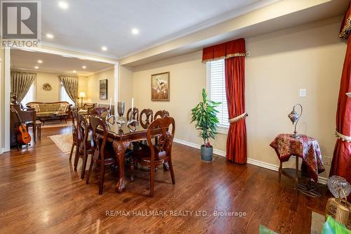 59 Oatlands Crescent, Richmond Hill, ON - Indoor Photo Showing Dining Room