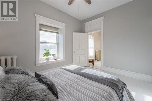 54 Bruce Street, Cambridge, ON - Indoor Photo Showing Bedroom