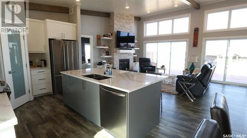 700 Saskatoon Drive, Katepwa Beach, SK - Indoor Photo Showing Kitchen With Double Sink With Upgraded Kitchen