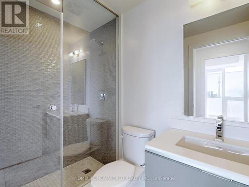 #2802 -200 Bloor St W, Toronto, ON - Indoor Photo Showing Bathroom