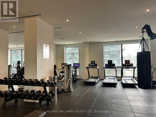 #4010 -39 Roehampton Ave, Toronto, ON - Indoor Photo Showing Gym Room
