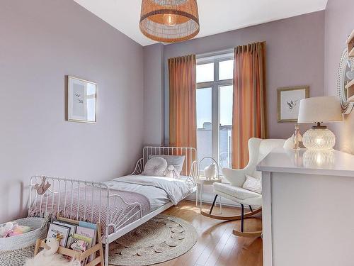 Bedroom - 301-2405 Place Des Tilleuls, Saint-Bruno-De-Montarville, QC - Indoor Photo Showing Bedroom