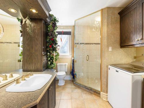 Salle d'eau - 6550 Rue De La Bataille, La Prairie, QC - Indoor Photo Showing Bathroom