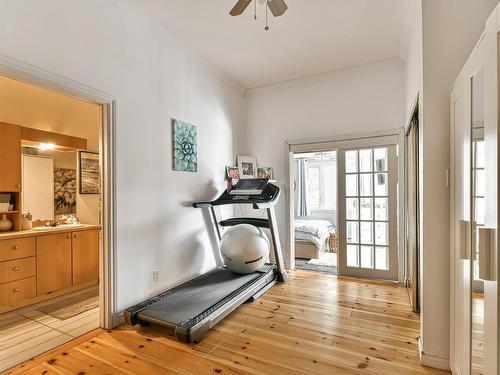 Family room - 71 Rue Alarie, Val-David, QC - Indoor Photo Showing Gym Room