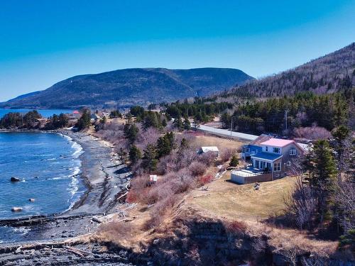 Cour - 295 Rue Principale O., Rivière-À-Claude, QC - Outdoor With Body Of Water With View