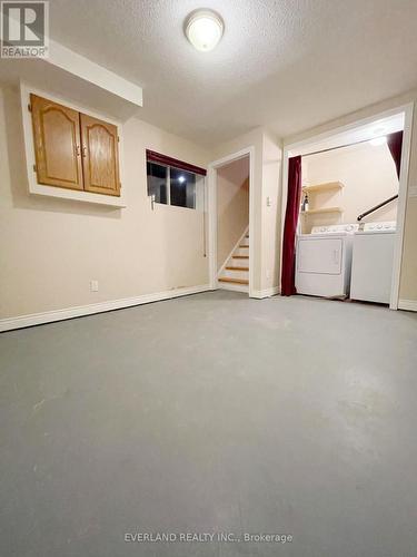 28 Canal St, Georgina, ON - Indoor Photo Showing Other Room