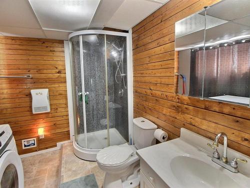 Bathroom - 2131 Ch. Du Lac-Beauchamp, Trécesson, QC - Indoor