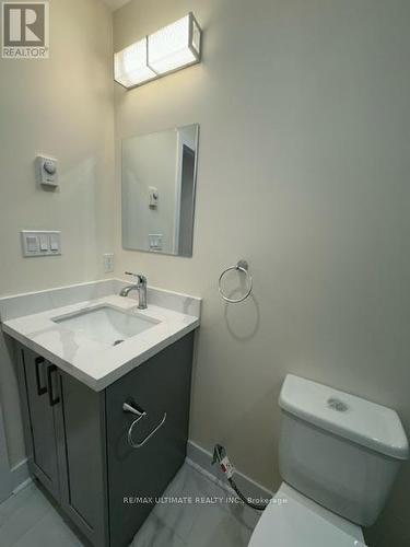 Main Fl - 102 Robina Avenue, Toronto, ON - Indoor Photo Showing Bathroom