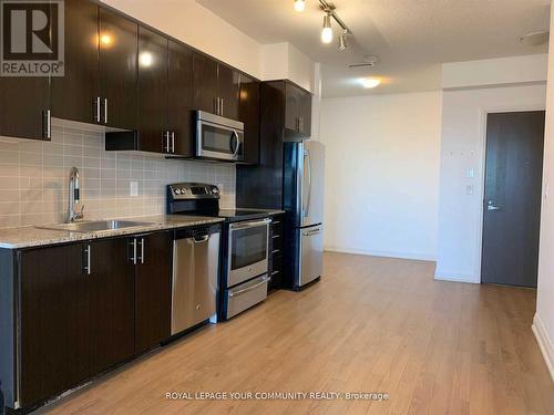 #1023 -7161 Yonge St, Markham, ON - Indoor Photo Showing Kitchen