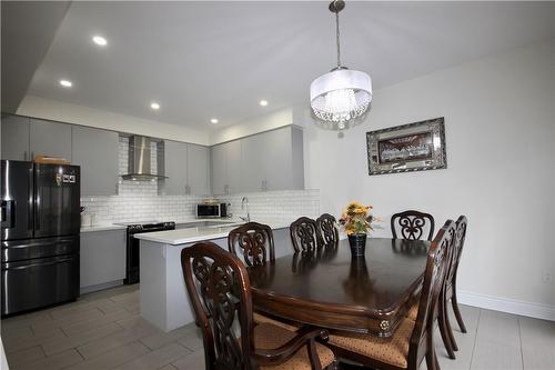 57 Thompson Road, Caledonia, ON - Indoor Photo Showing Dining Room