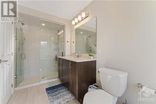 552 Cope Drive, Ottawa, ON - Indoor Photo Showing Bathroom
