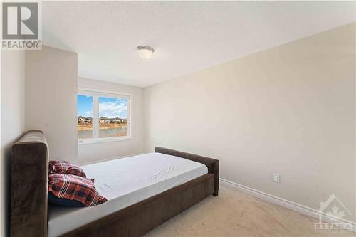 552 Cope Drive, Ottawa, ON - Indoor Photo Showing Bedroom