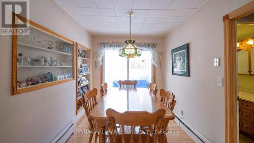 190 Concession Rd 8  E, Tiny, ON - Indoor Photo Showing Dining Room