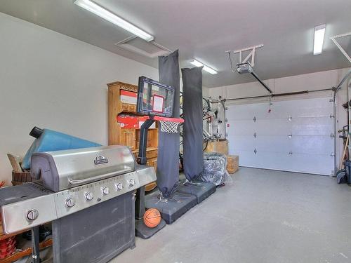 Garage - 777 Rue Poitras, Magog, QC - Indoor Photo Showing Garage