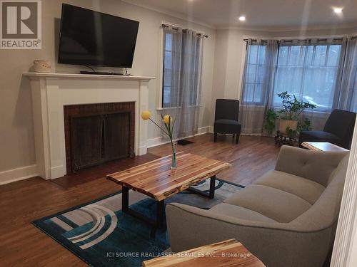 707 Parkdale Avenue, Ottawa, ON - Indoor Photo Showing Living Room With Fireplace