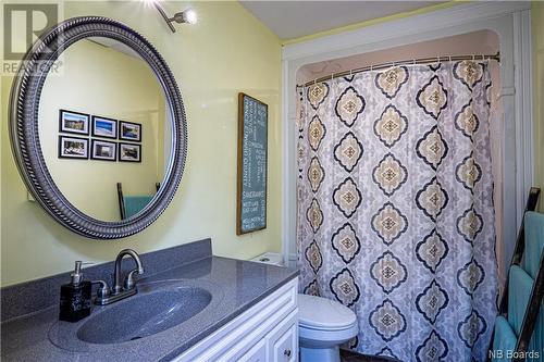 47 Mills Crescent, Mill Cove, NB - Indoor Photo Showing Bathroom